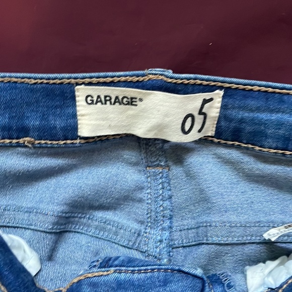 Jeans - Picture 2 of 2